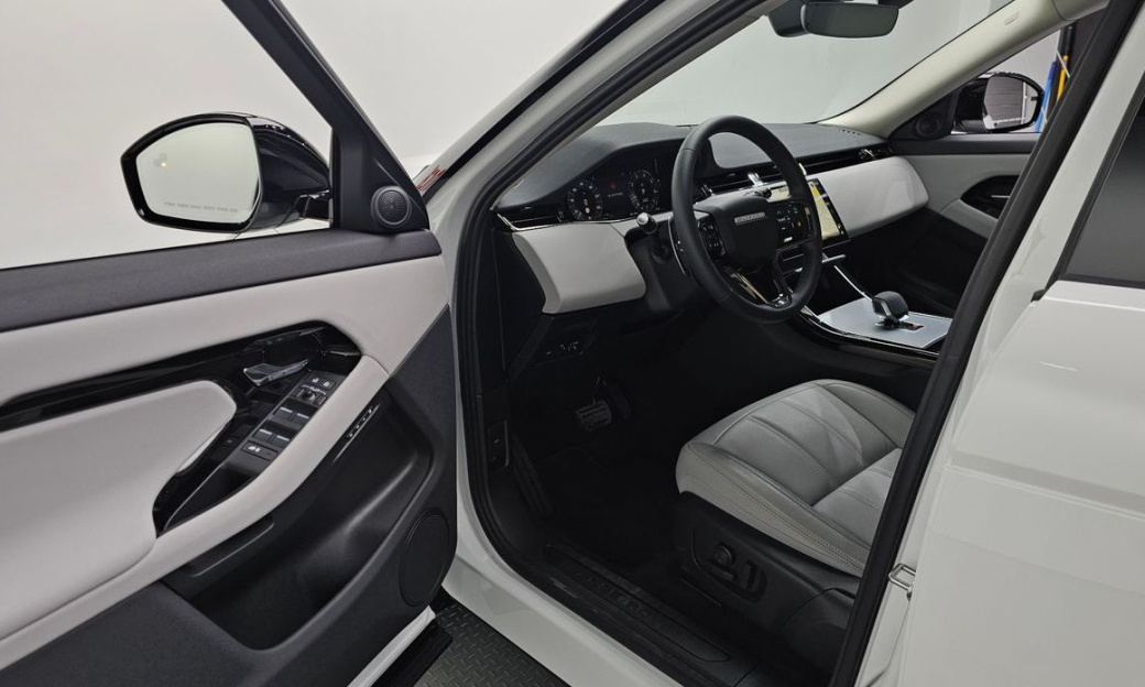 Land Rover Range Rover Evoque P250 S, 2025