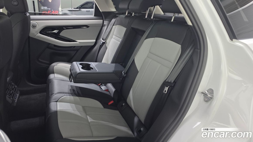 Land Rover Range Rover Evoque P250 Dynamic SE, 2025