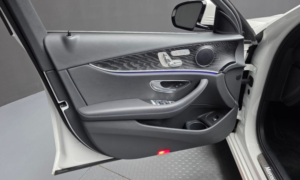 Mercedes-Benz E-Class E250 Avantgarde, 2022