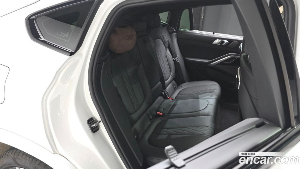 BMW X6 xDrive40i M Sport, 2025