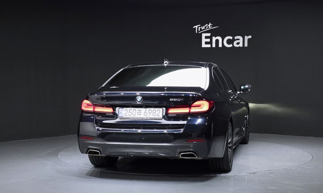 BMW 5-Series 520i M Sport, 2023