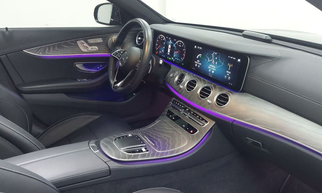 Mercedes-Benz E-Class E350 4MATIC Avantgarde, 2022