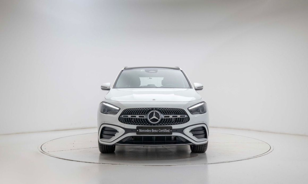 Mercedes-Benz GLA-Class GLA250 4MATIC, 2025