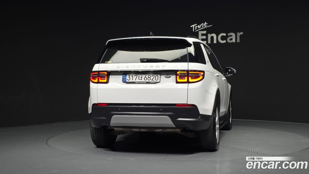 Land Rover Discovery Sport P250 SE, 2022