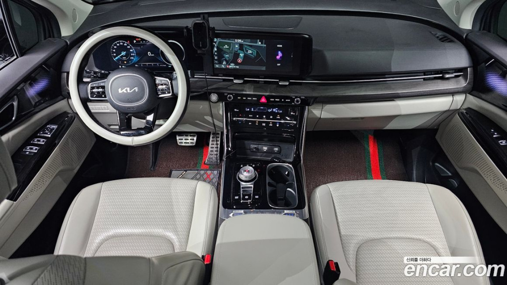Kia Carnival 9-Seater Signature, 2023