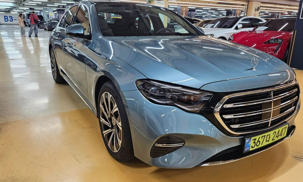 Mercedes-Benz E-Class E300 4MATIC Exclusive, 2024