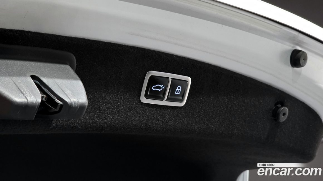 Genesis G80 Gasoline 2.5 Turbo AWD, 2025