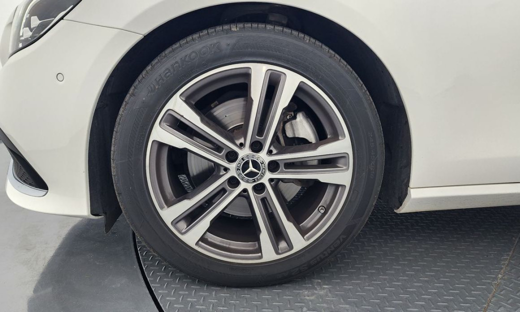 Mercedes-Benz E-Class E250 Avantgarde, 2023