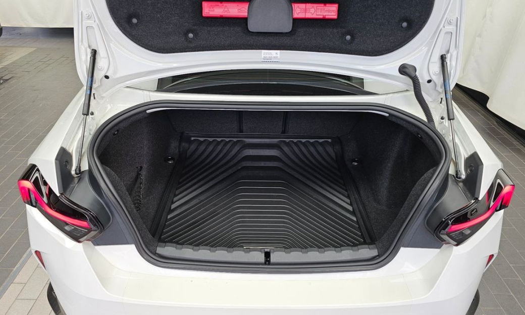BMW 2-Series M240i xDrive Coupe, 2024