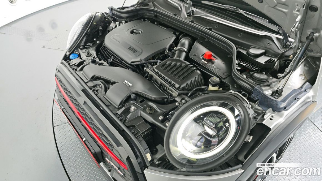 Mini Cooper JCW, 2024