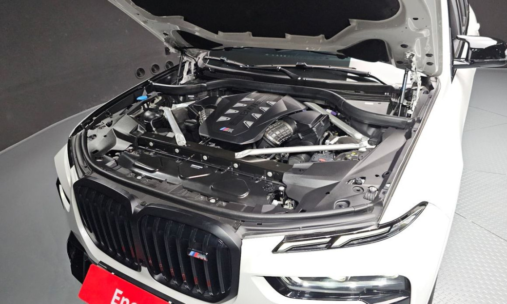 BMW X7 M60i xDrive M sport 6STR, 2025