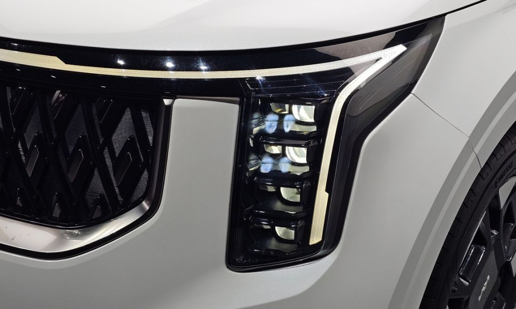Kia Carnival 9-Seater Noblesse, 2024