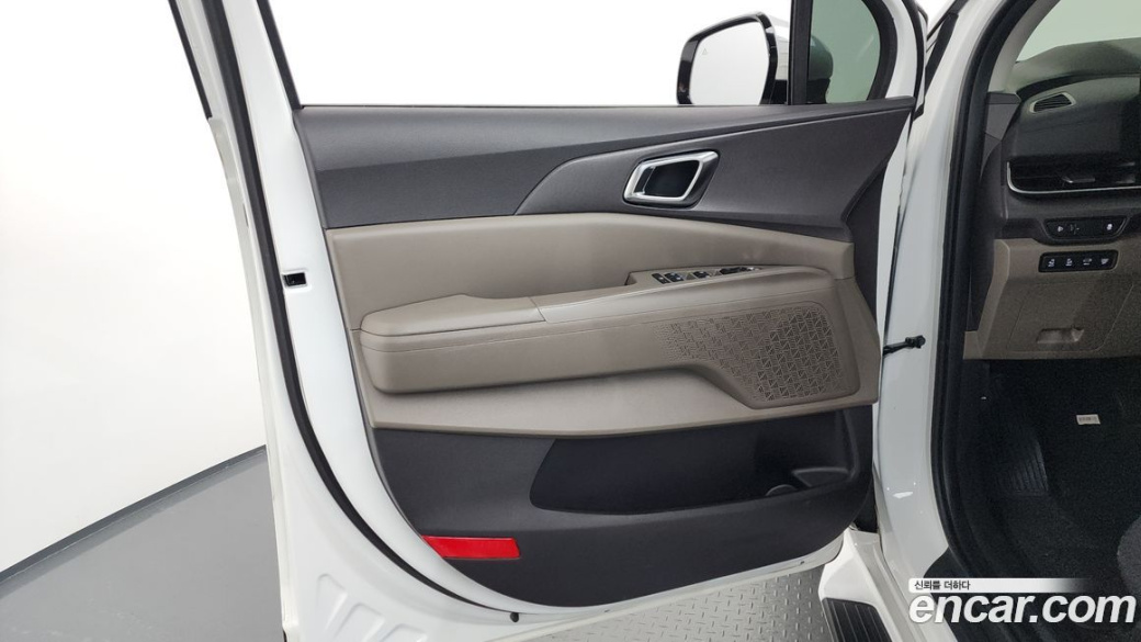 Kia Carnival 9-Seater Noblesse, 2025