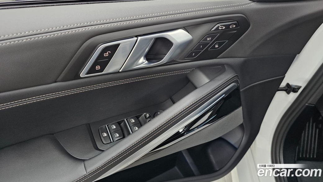 BMW X6 xDrive40i M Sport, 2025