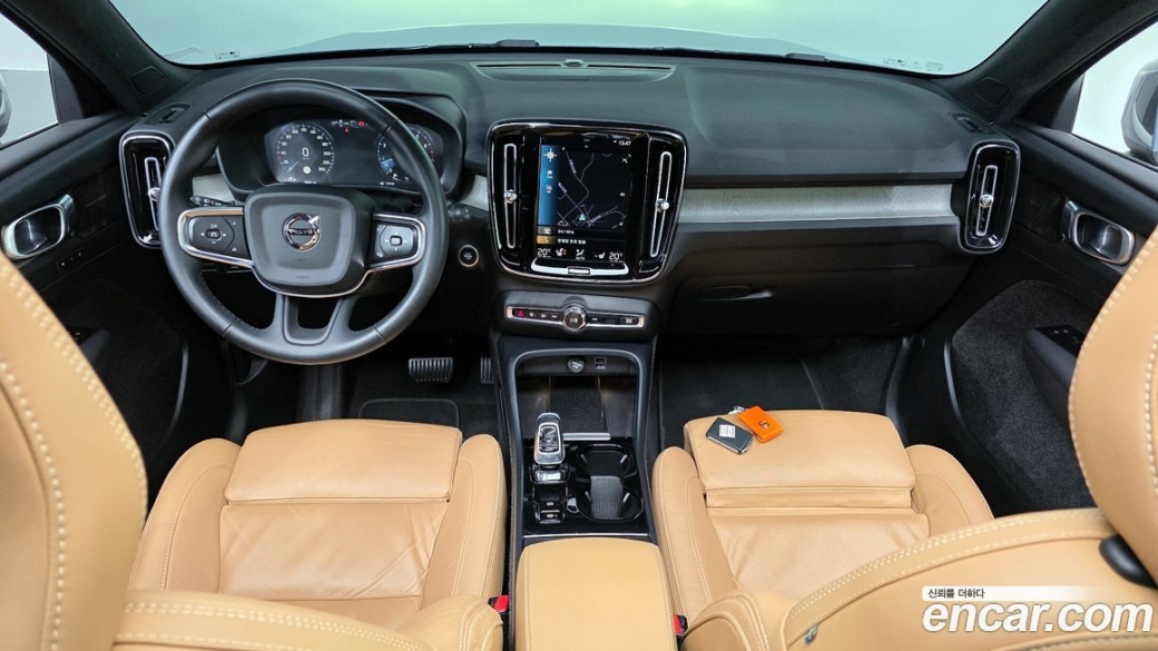 Volvo XC40 B4 Inscription, 2022