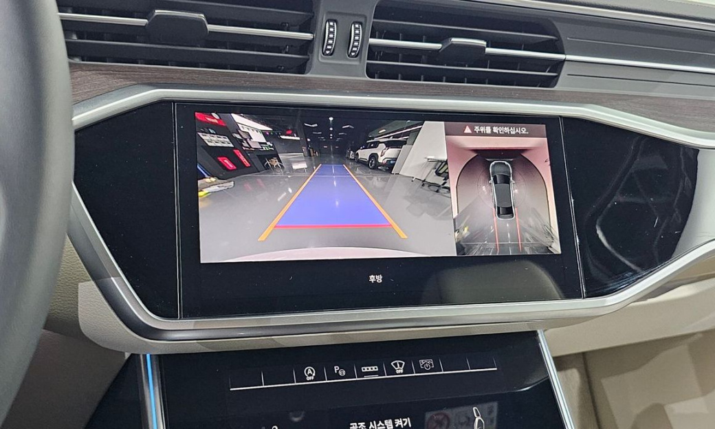 Audi A6 45 TFSI Premium, 2025