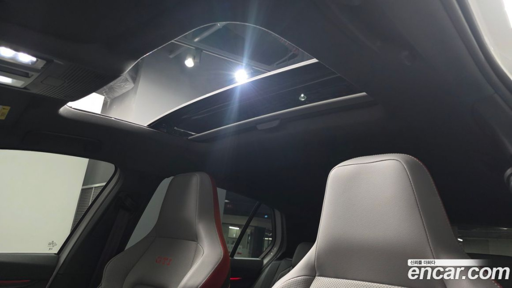 Volkswagen Golf 2.0 GTI, 2023