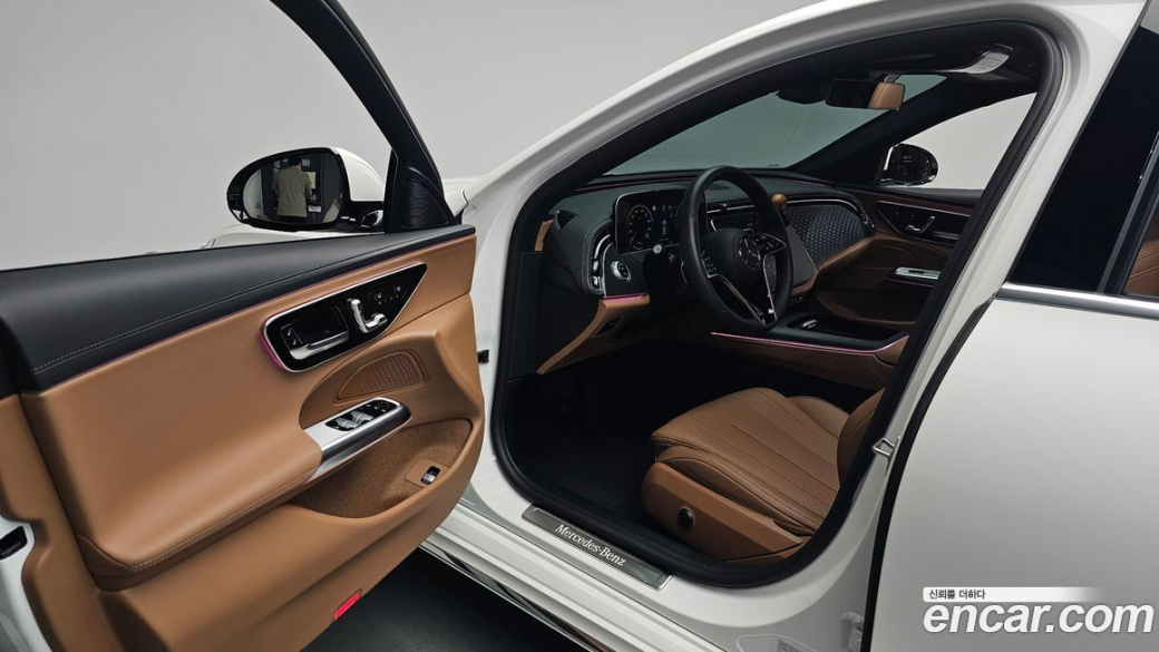 Mercedes-Benz E-Class E220d 4MATIC Exclusive, 2024