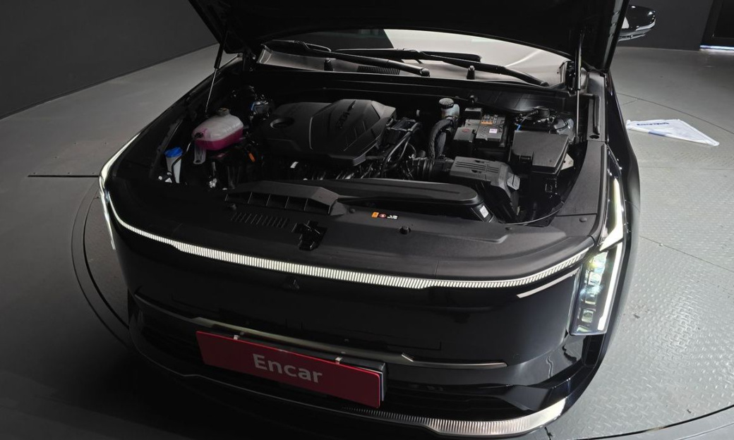 Kia K8 2.5 Gasoline 2WD, 2025