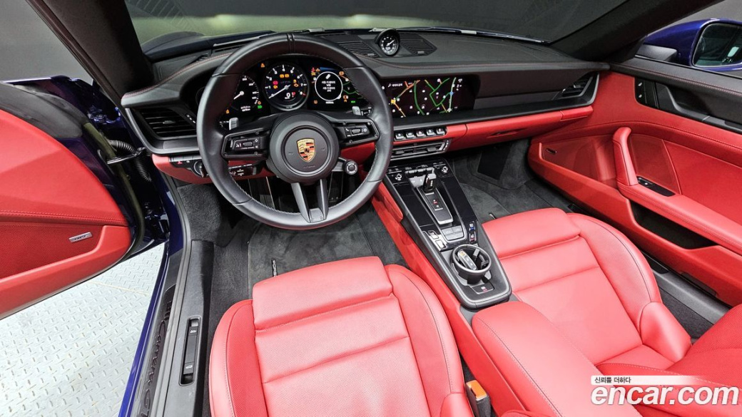 Porsche 911 Carrera GTS Cabriolet, 2023