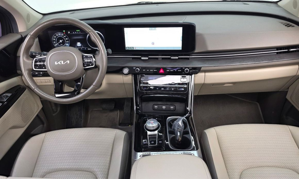 Kia Carnival 9-Seater Noblesse, 2022