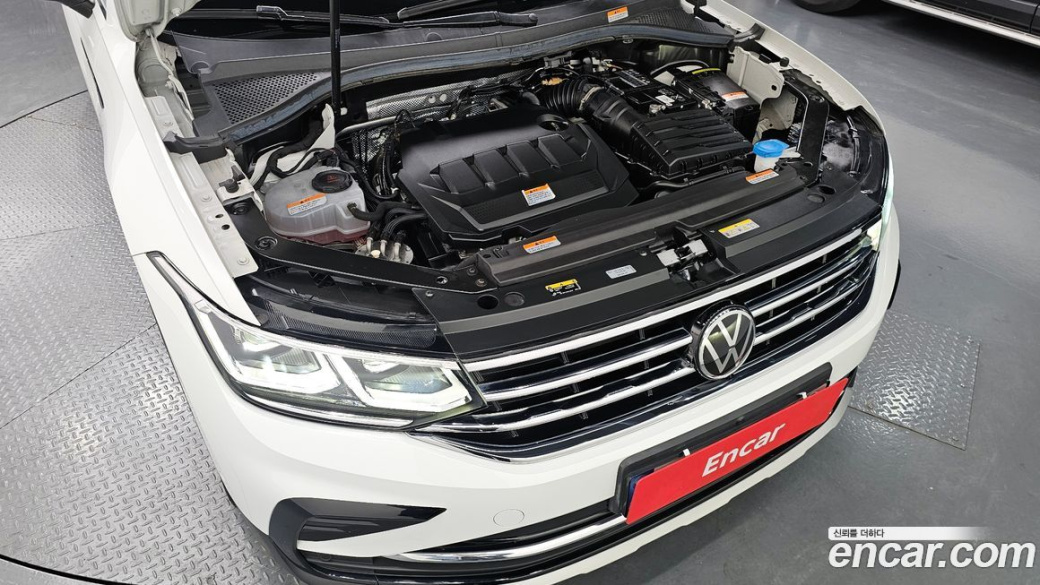 Volkswagen Tiguan 2.0 TDI 4Motion Prestige, 2022