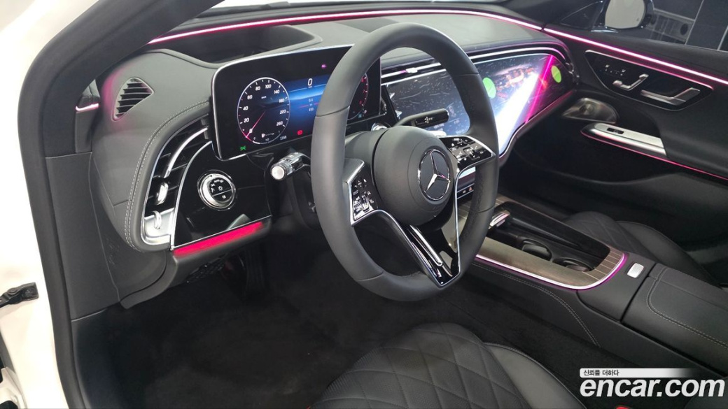 Mercedes-Benz E-Class E450 4MATIC Exclusive, 2025