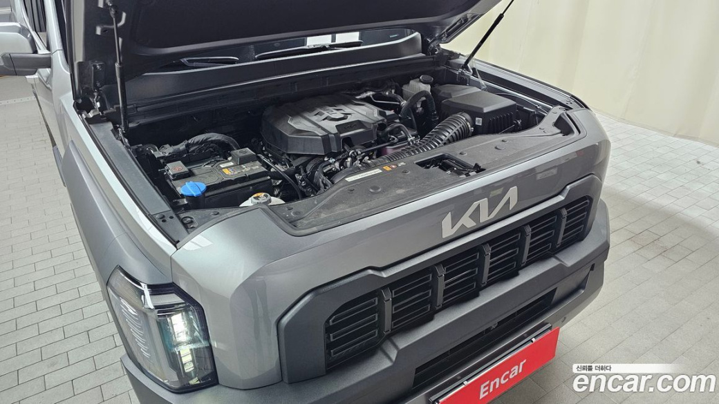Kia Tasman 2.5T Gasoline 4WD, 2026
