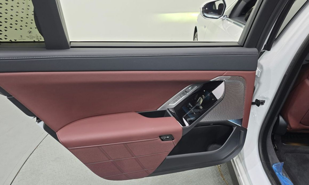 BMW 7-Series 740d xDrive M Sport, 2025