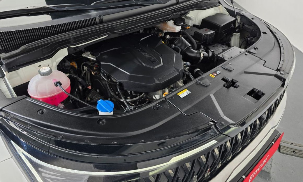 Kia Carnival 7-Seater Signature, 2024