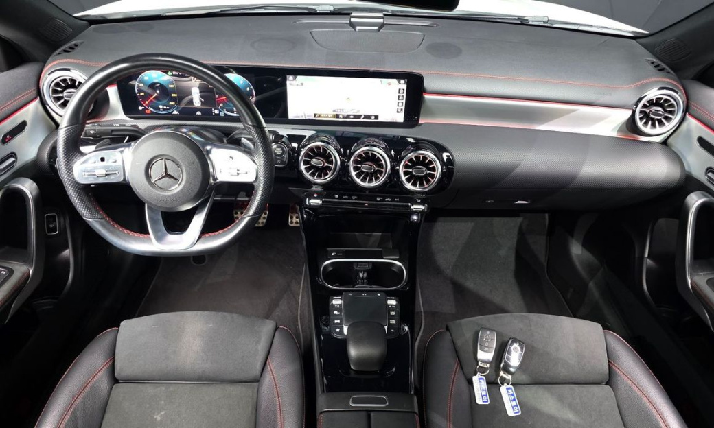 Mercedes-Benz CLA-Class CLA250 4MATIC, 2023