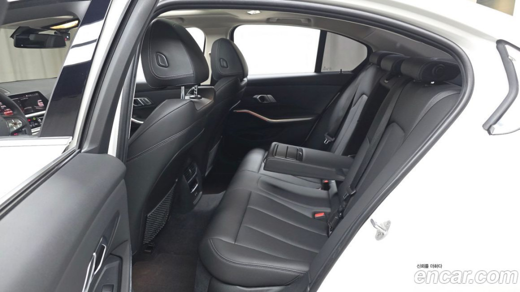 BMW 3-Series 320i, 2022