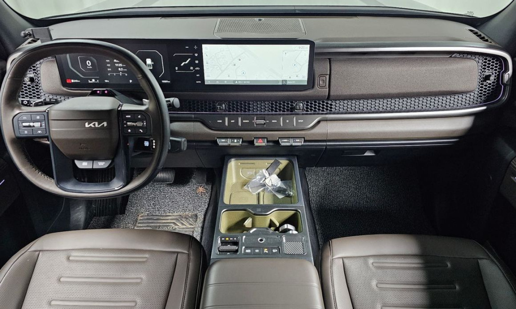 Kia Tasman 2.5T Gasoline 4WD, 2026