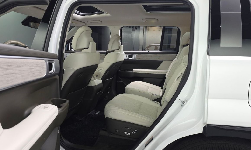 Hyundai Santafe Gasoline 2.5T 4WD, 2024