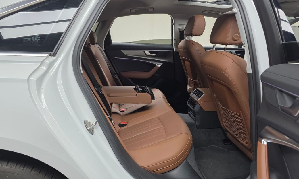 Audi A6 45 TFSI Premium, 2023