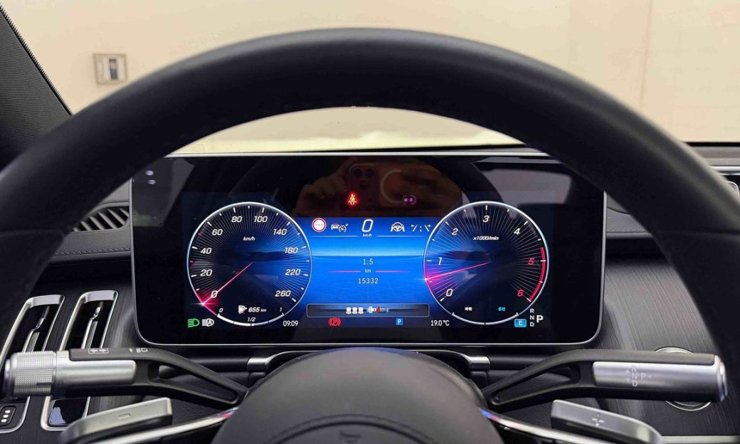 Mercedes-Benz S-Class S350 d 4MATIC, 2025