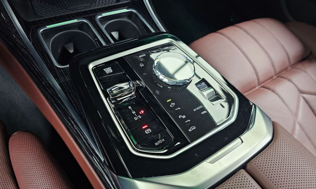 BMW 7-Series 740i xDrive M Sport Limited, 2025