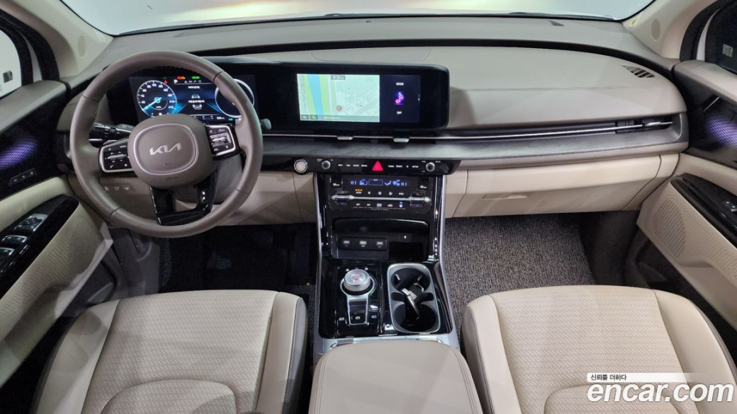 Kia Carnival 7-Seater Signature, 2023