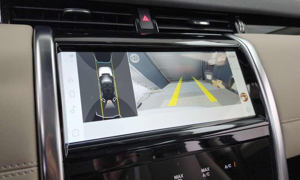 Land Rover Discovery Sport P250 SE, 2023