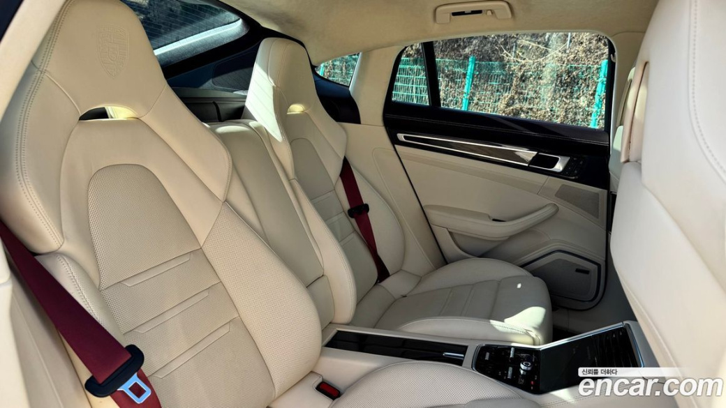 Porsche Panamera 4.0 GTS, 2022