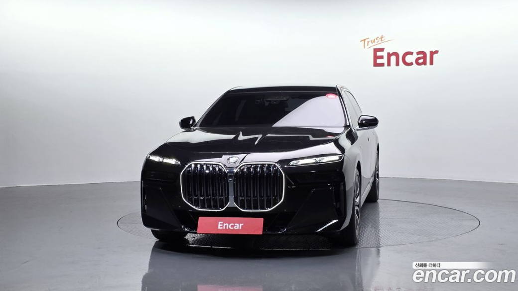BMW 7-Series 740i sDrive M Sport, 2023