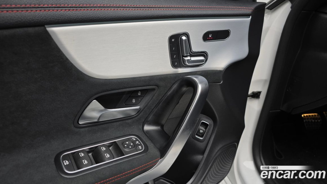 Mercedes-Benz CLA-Class CLA250 4MATIC, 2023