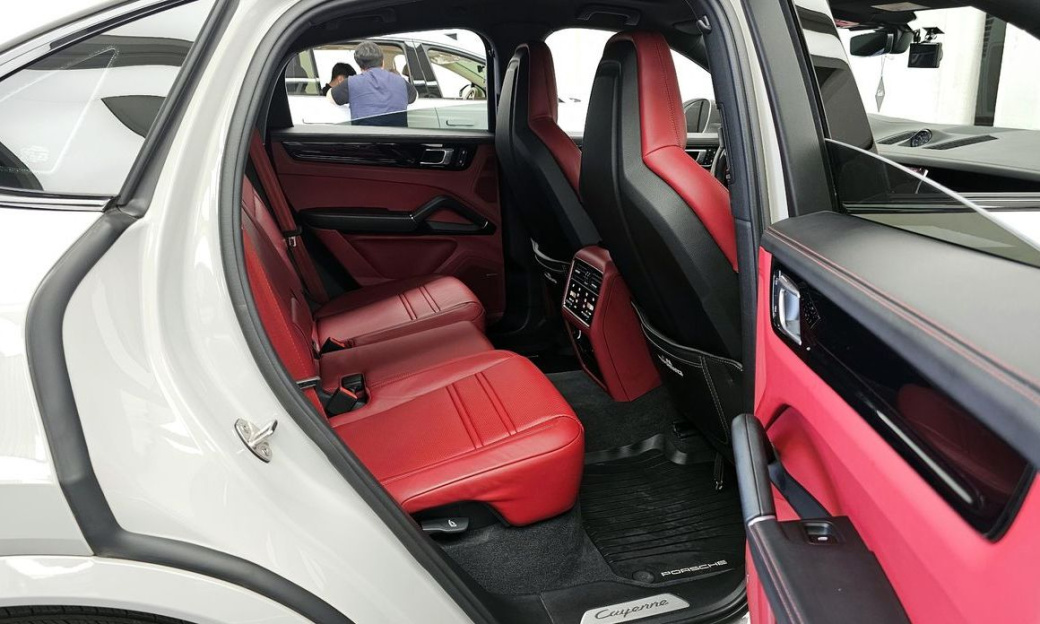 Porsche Cayenne 3.0 Coupe, 2023