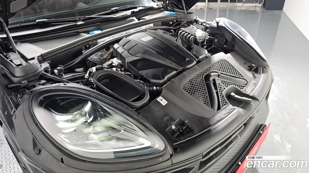 Porsche Macan 2.9 GTS, 2023