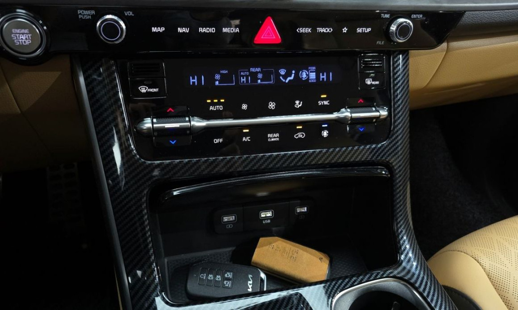 Kia Carnival 9-Seater Noblesse, 2023