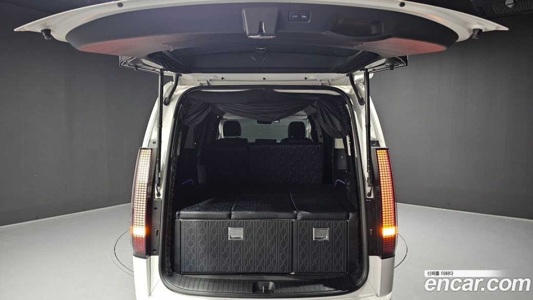 Hyundai Staria 4WD Camper, 2023