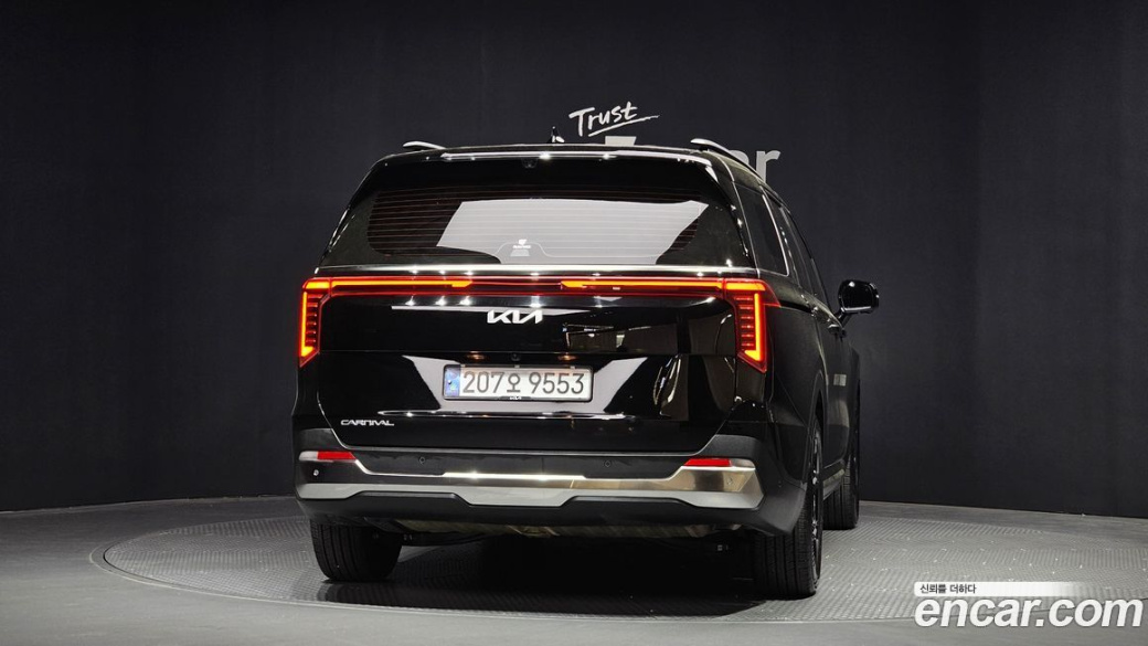 Kia Carnival 9-Seater Noblesse, 2024