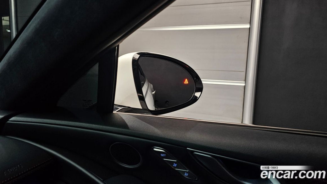 Genesis G80 Gasoline 2.5 Turbo AWD, 2025