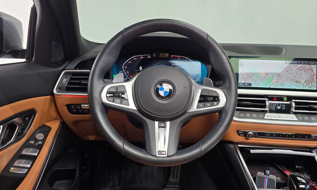 BMW 3-Series 320i M Sport, 2022