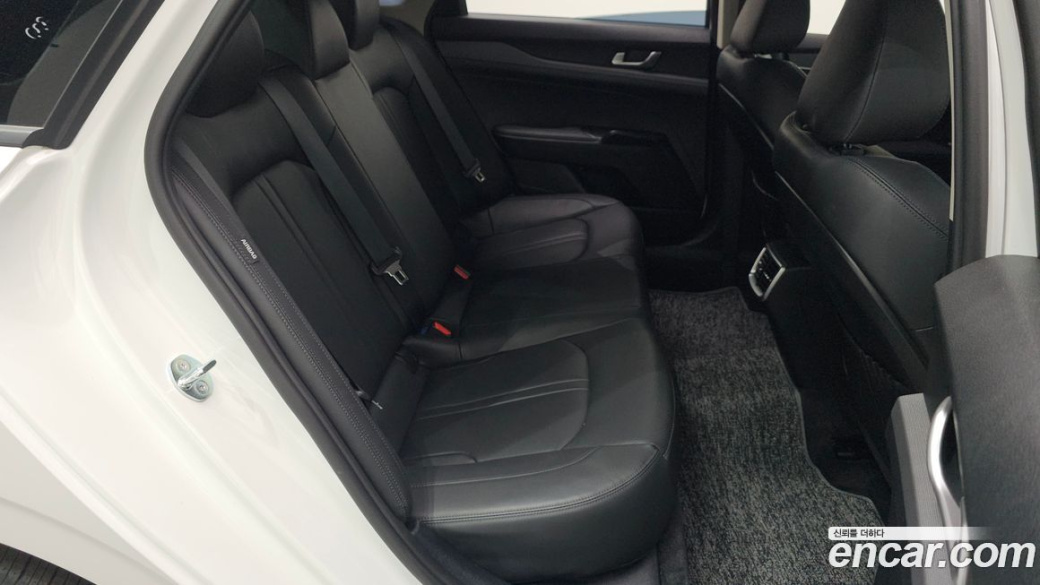 Kia K5 2.0, 2023